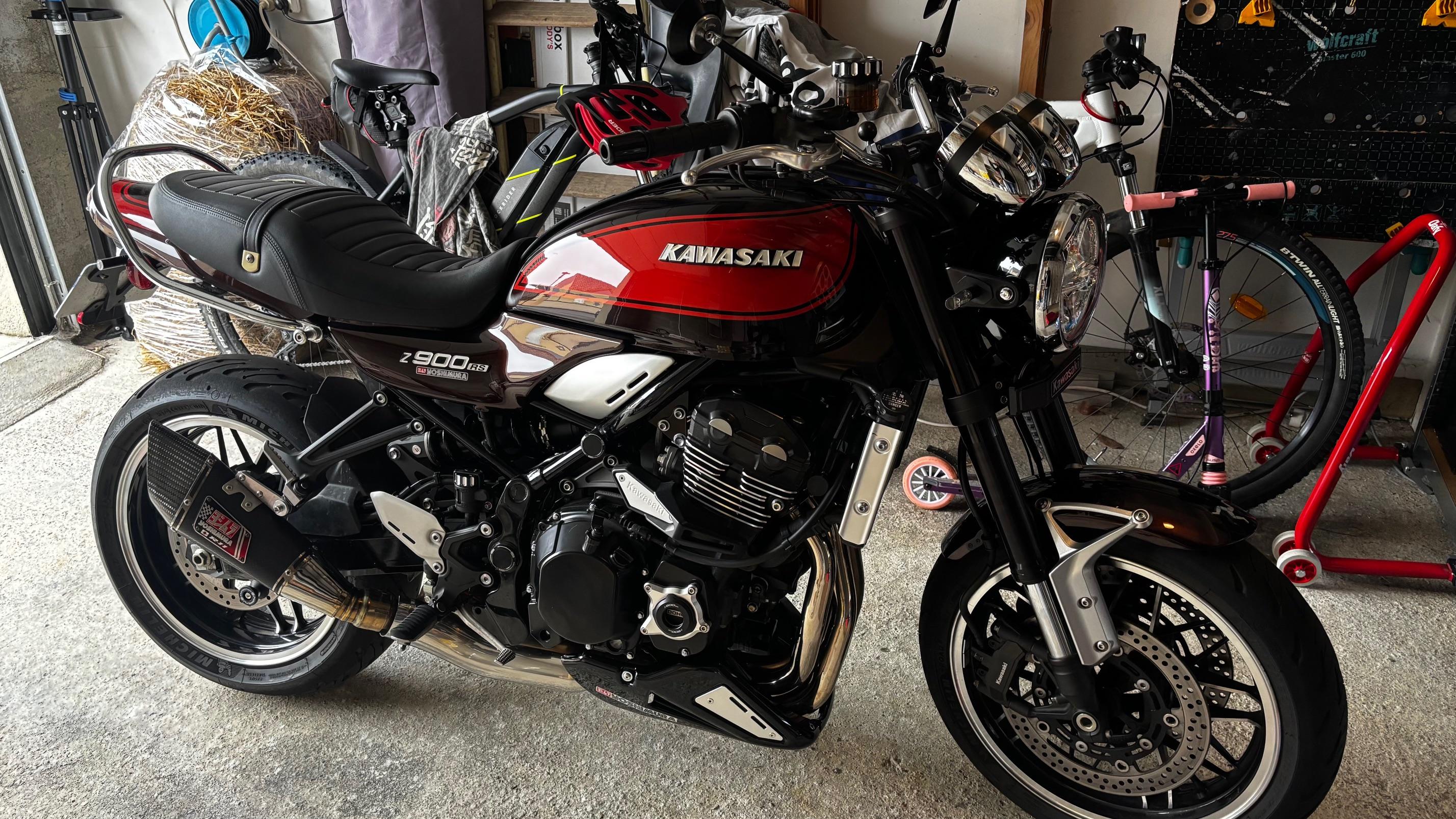 Z900RS